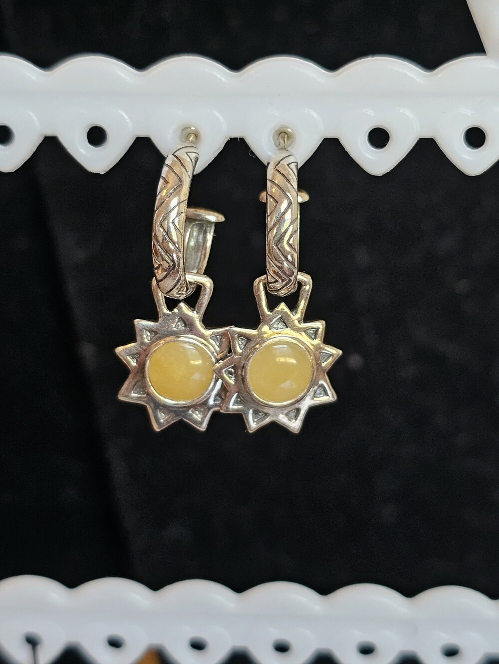 Shube's Embossed 925 Silver Earrings With Yellow Jade Sun Charms